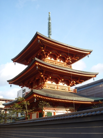 本興寺三重塔